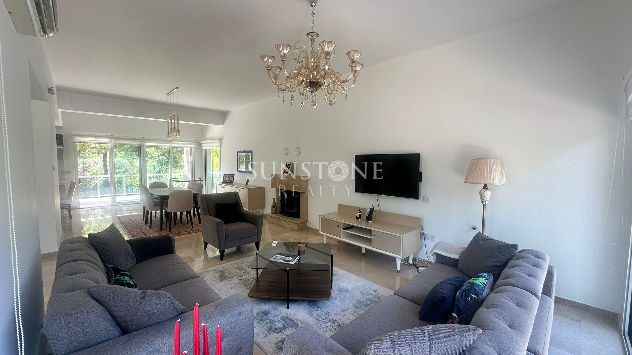 Kıbrıs Girne Zeytinlik Bölgesinde Tripleks Full Eşyalı Özel Havuzlu Kiralık 4+2 Modern Villa 5