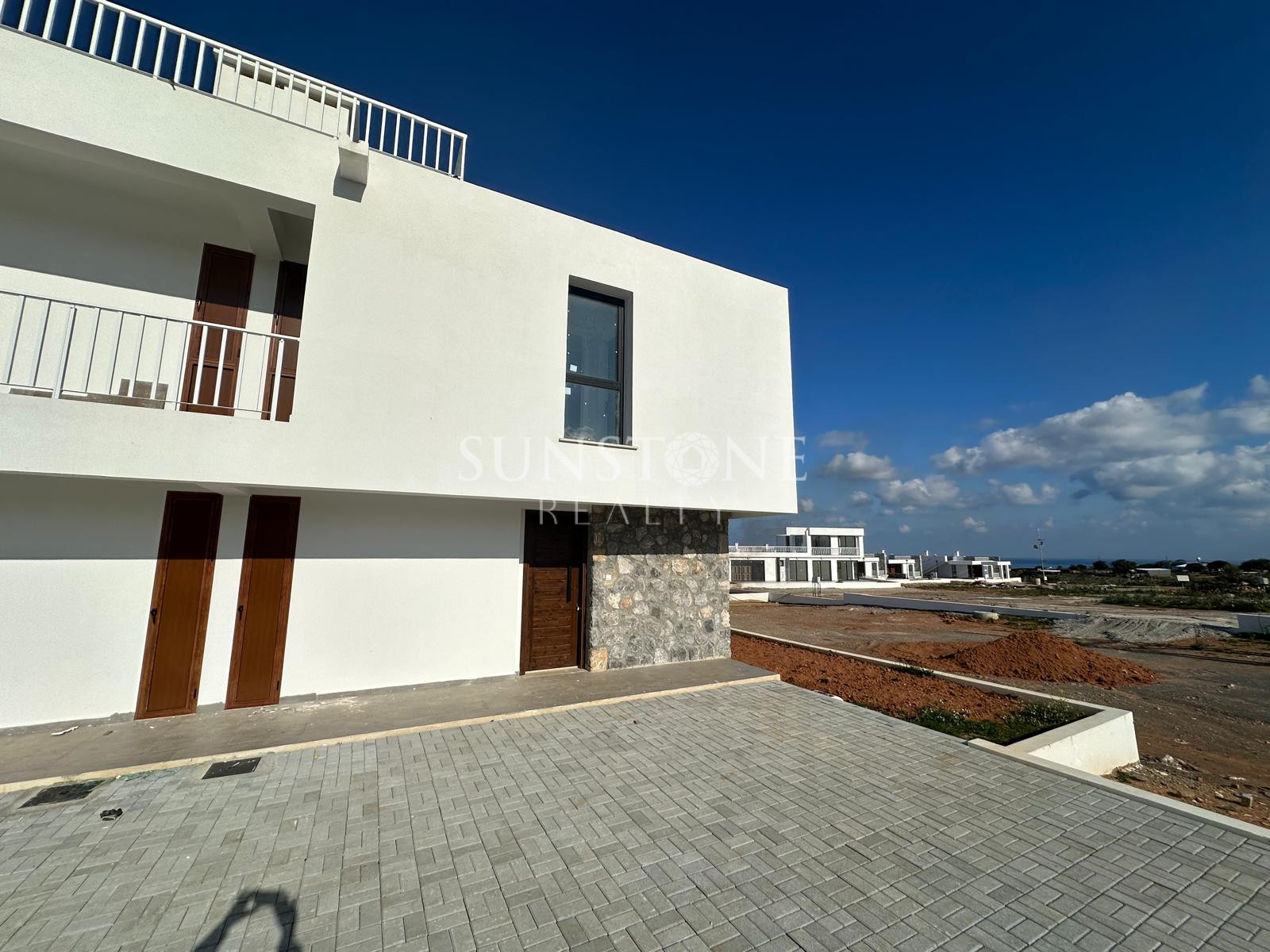 Yeni Erenköy Iskele: Turnkey Brand-New Project Ready For Summer! 1+1 Apartment For Sale 4