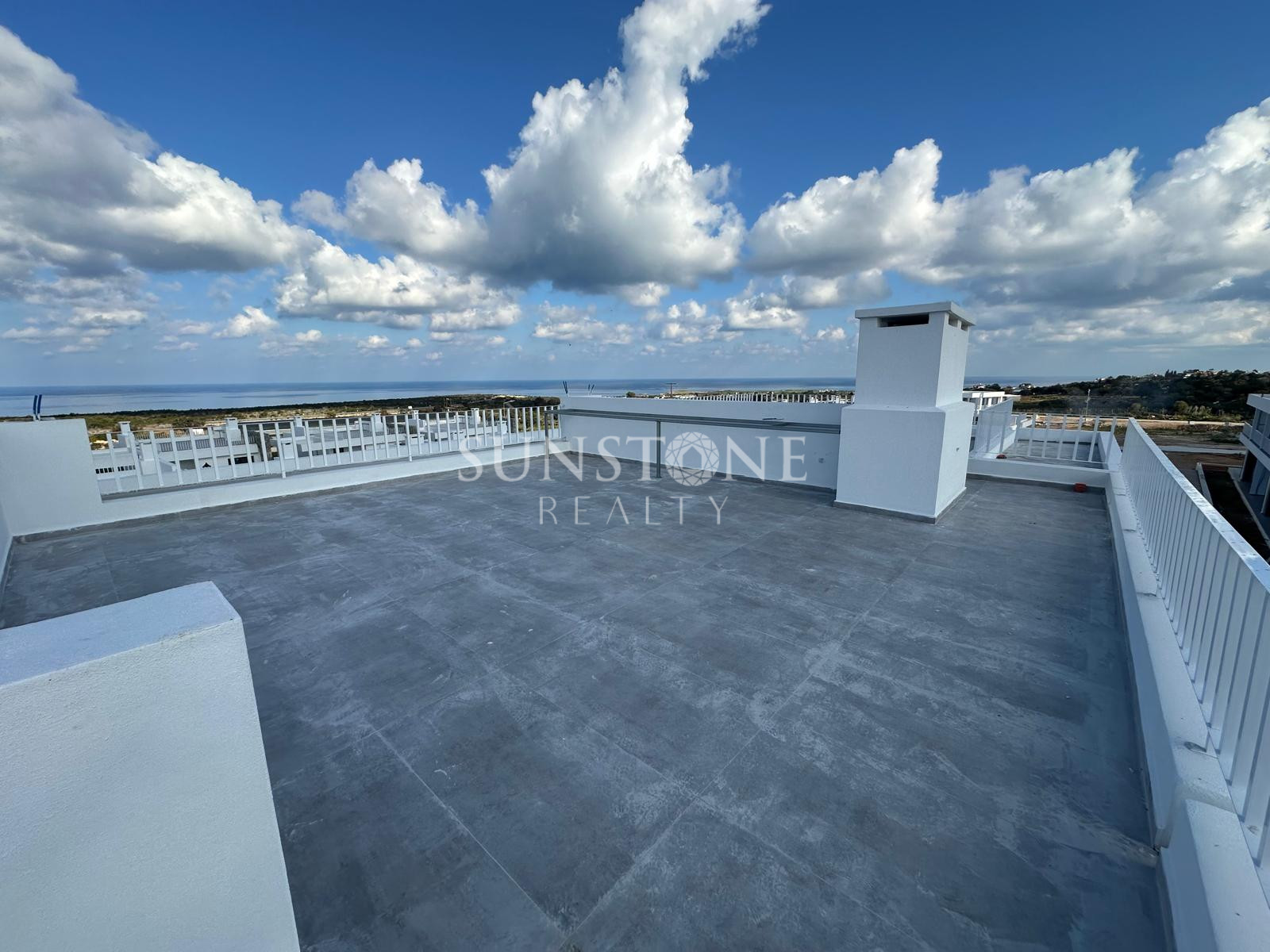 Yeni Erenköy İskele: Turnkey Brand-New Project Ready for Summer! 1+1 Apartment for Sale 3