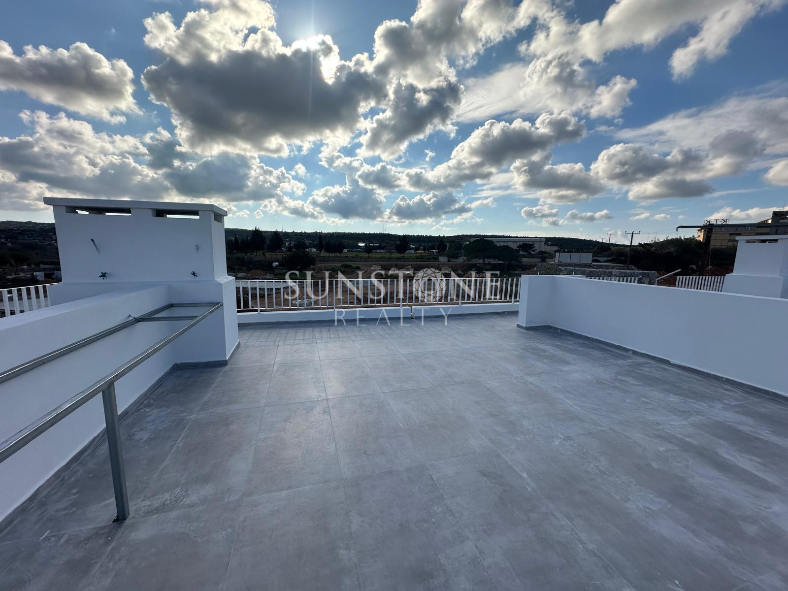Yeni Erenköy İskele: Turnkey Brand-New Project Ready for Summer! 1+1 Apartment for Sale 12