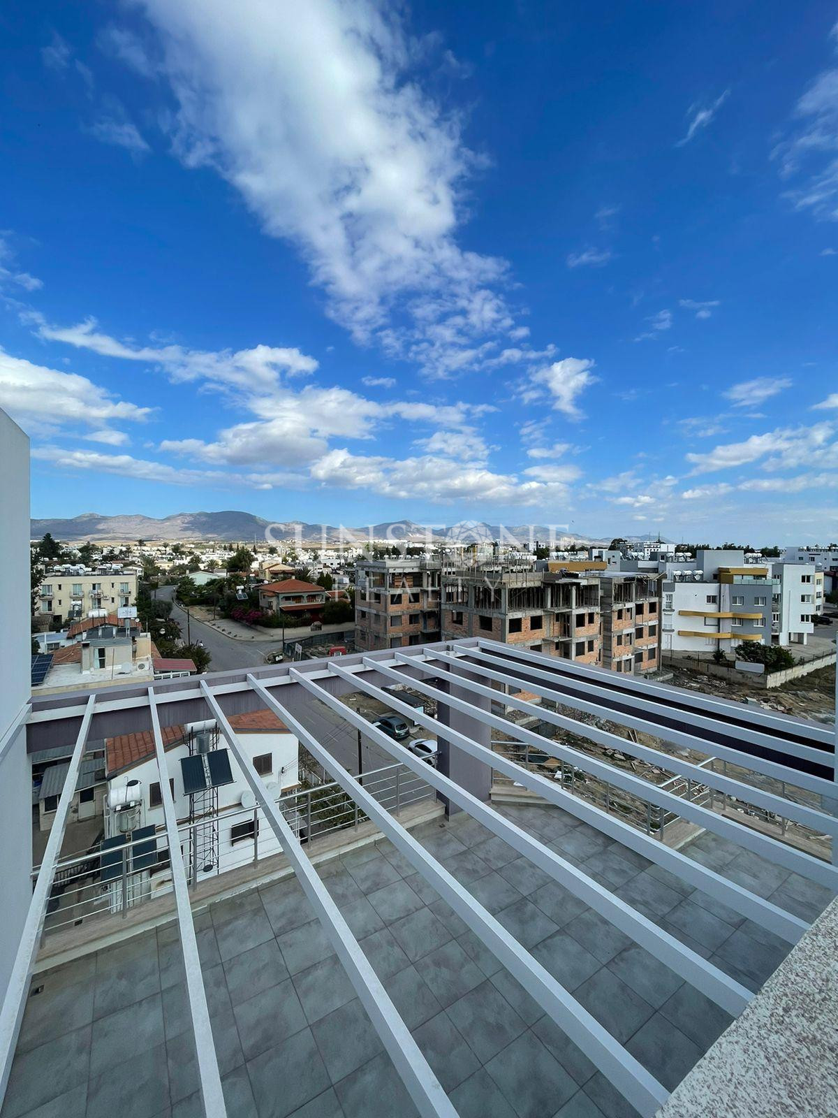 Kıbrıs Lefkoşa Gönyeli Bölgesinde 2+1 Satılık Türk Malı Penthouse. 17