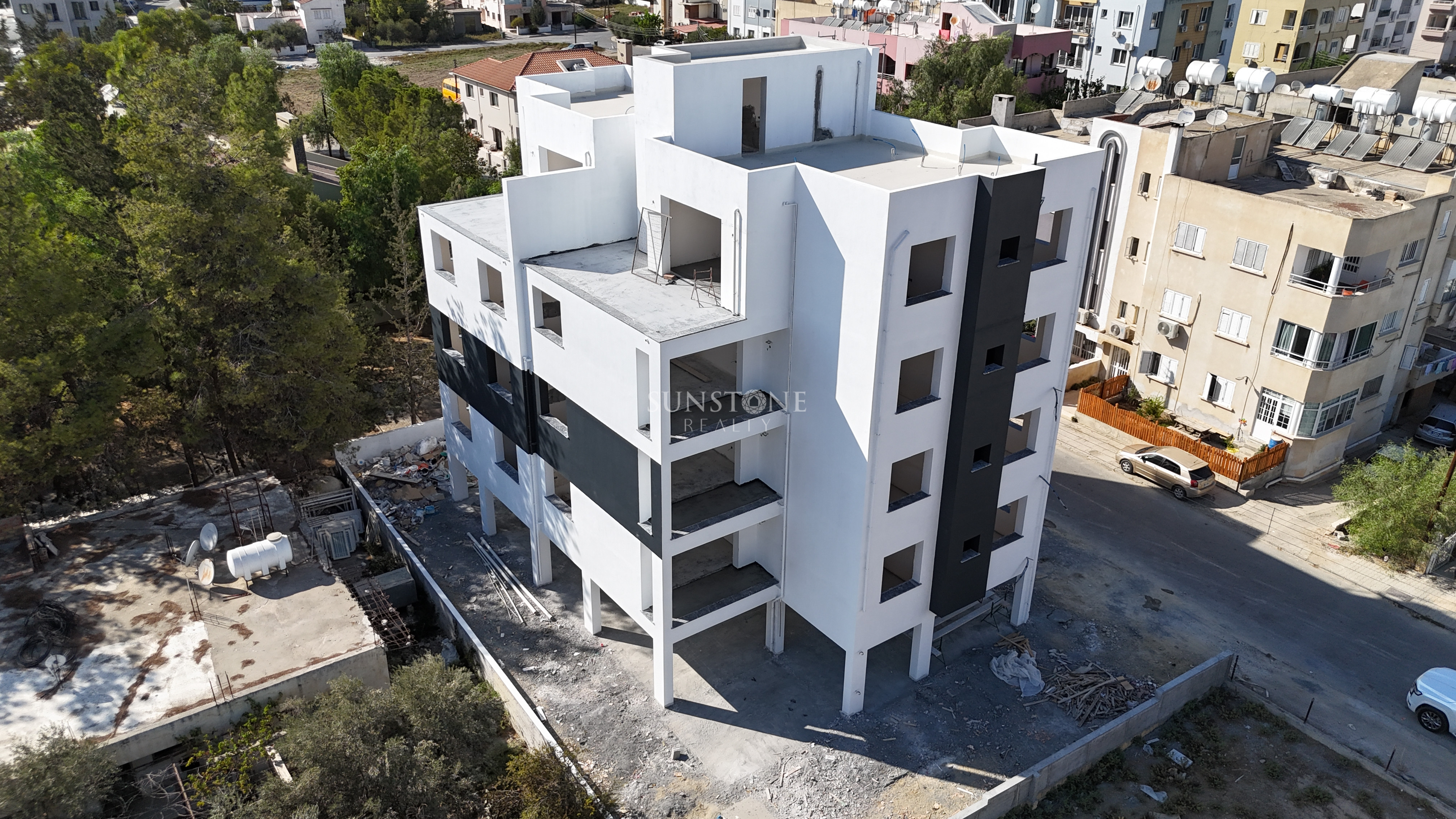 2-Bedroom Apartments for Sale with Turkish Title Deeds in Gönyeli, Nicosia, Cyprus 3