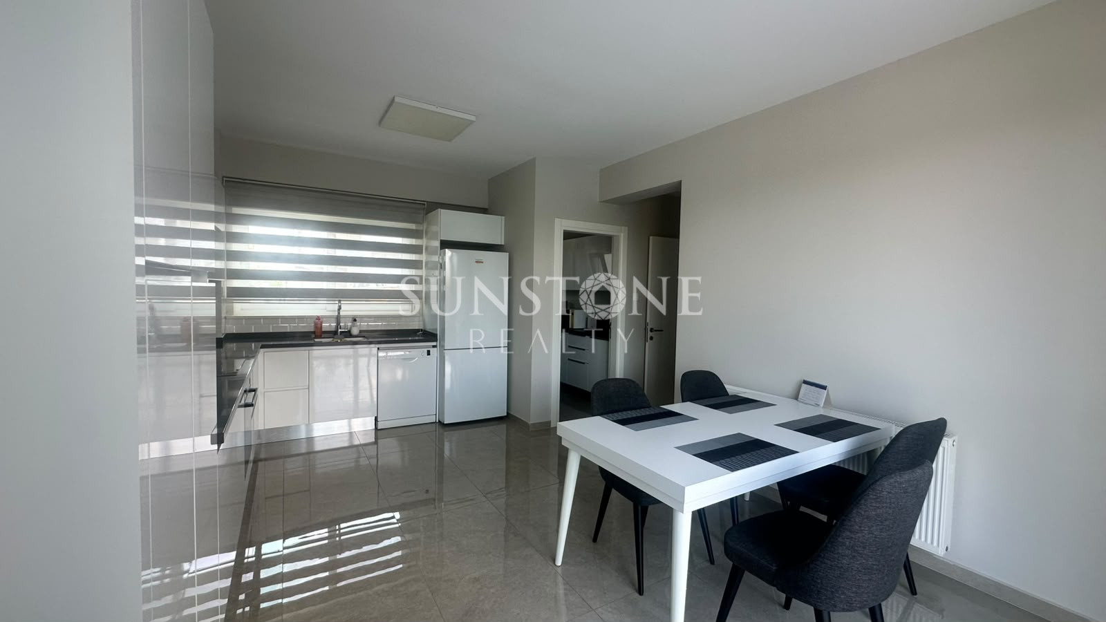  Kıbrıs Ozanköy'de Full Eşyalı Özel Havuzlu Satılık Modern 4+1 Villa 9