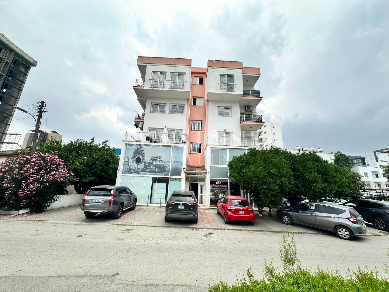 Lefkoşa Yenişehir Bölgesinde Satılık 2+1 Daire 2