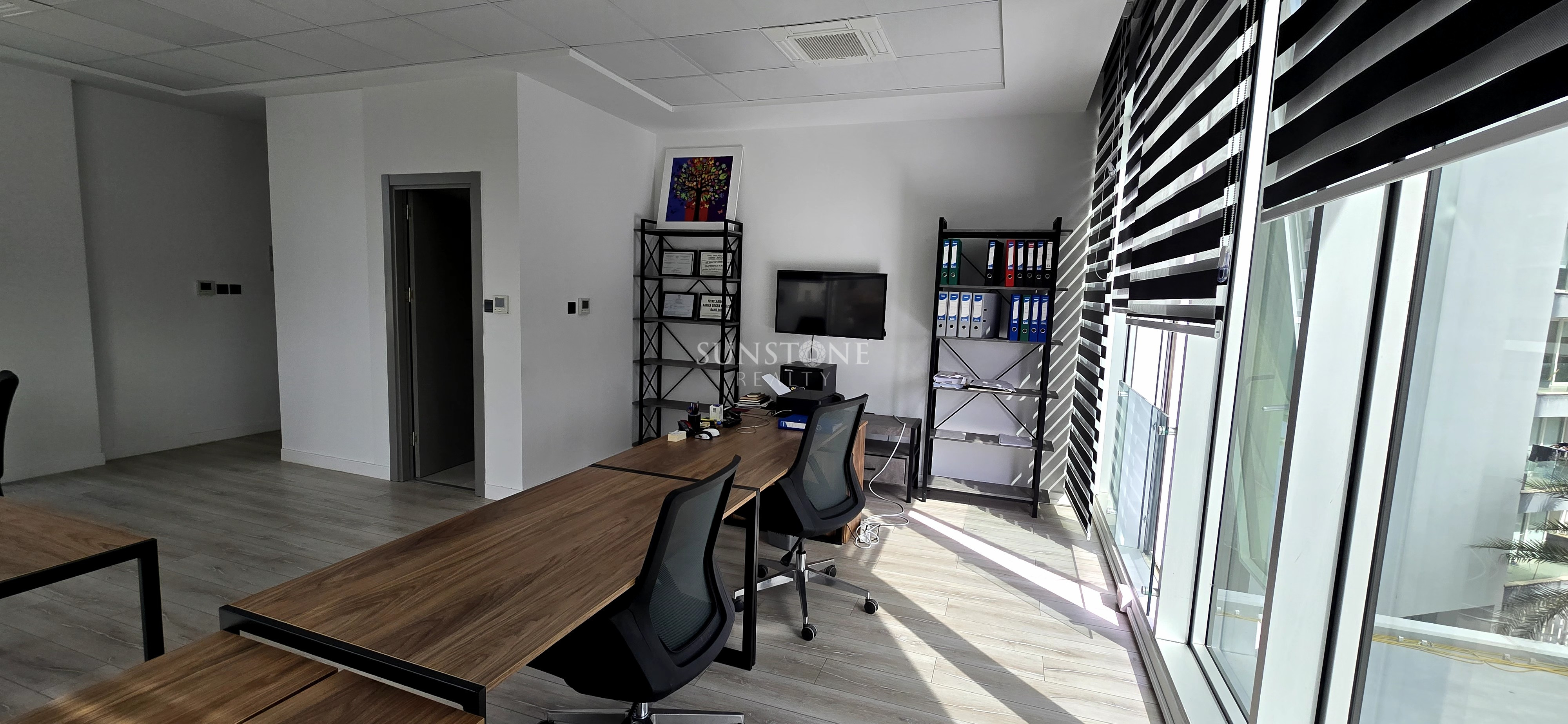 LEFKOŞA’NIN MERKEZİNDE PRESTİJLİ OFİS FIRSATI 57 m2  4