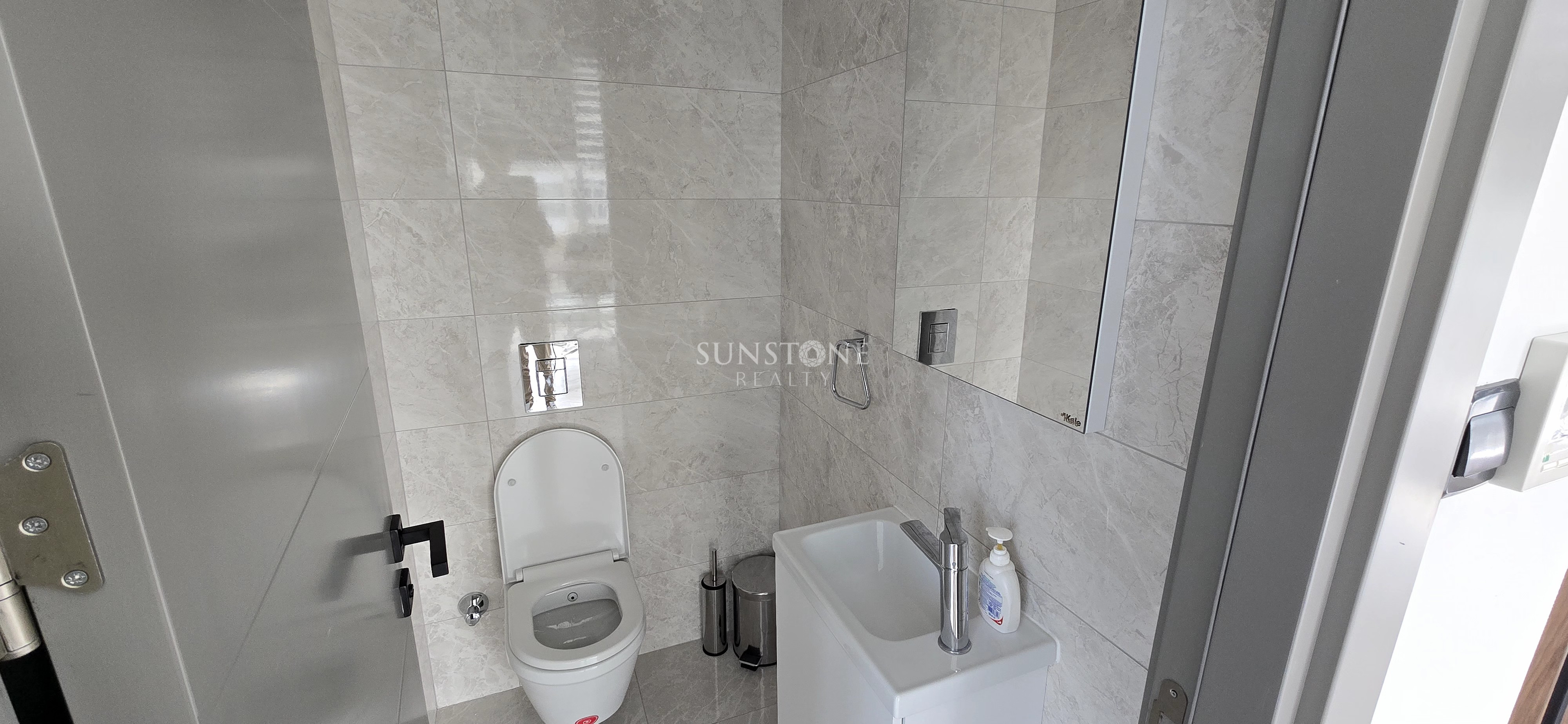 LEFKOŞA’NIN MERKEZİNDE PRESTİJLİ OFİS FIRSATI 57 m2  7
