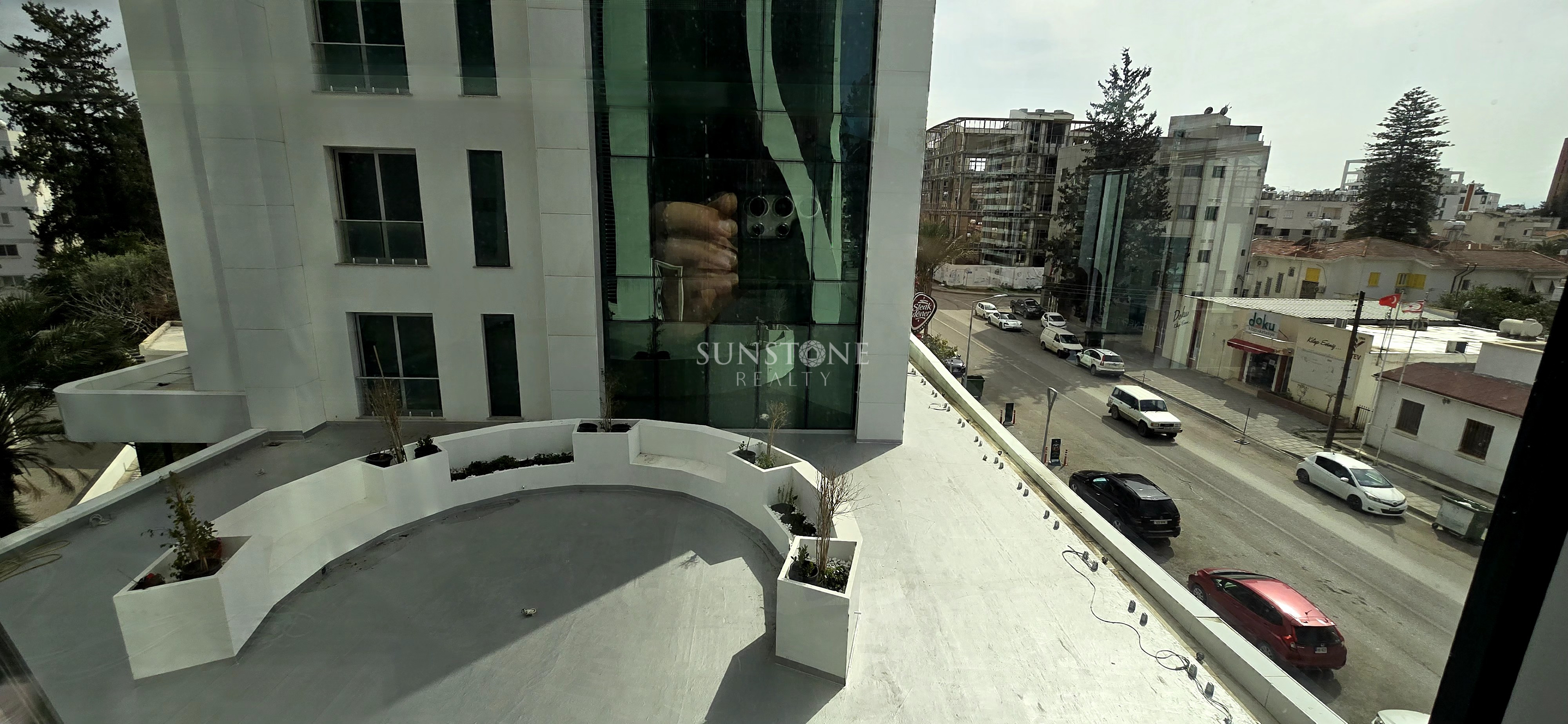 LEFKOŞA’NIN MERKEZİNDE PRESTİJLİ OFİS FIRSATI 57 m2  13