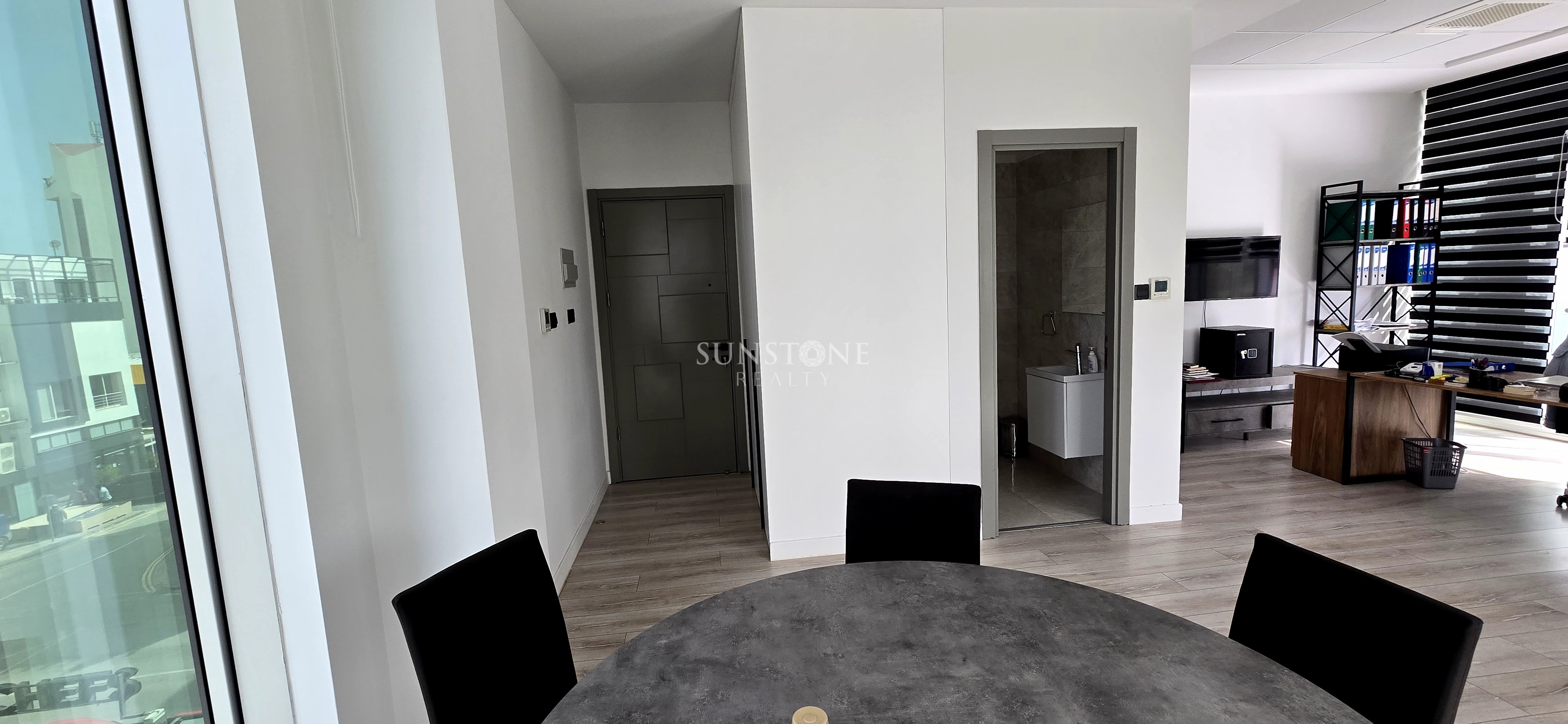 LEFKOŞA’NIN MERKEZİNDE PRESTİJLİ OFİS FIRSATI 57 m2  12