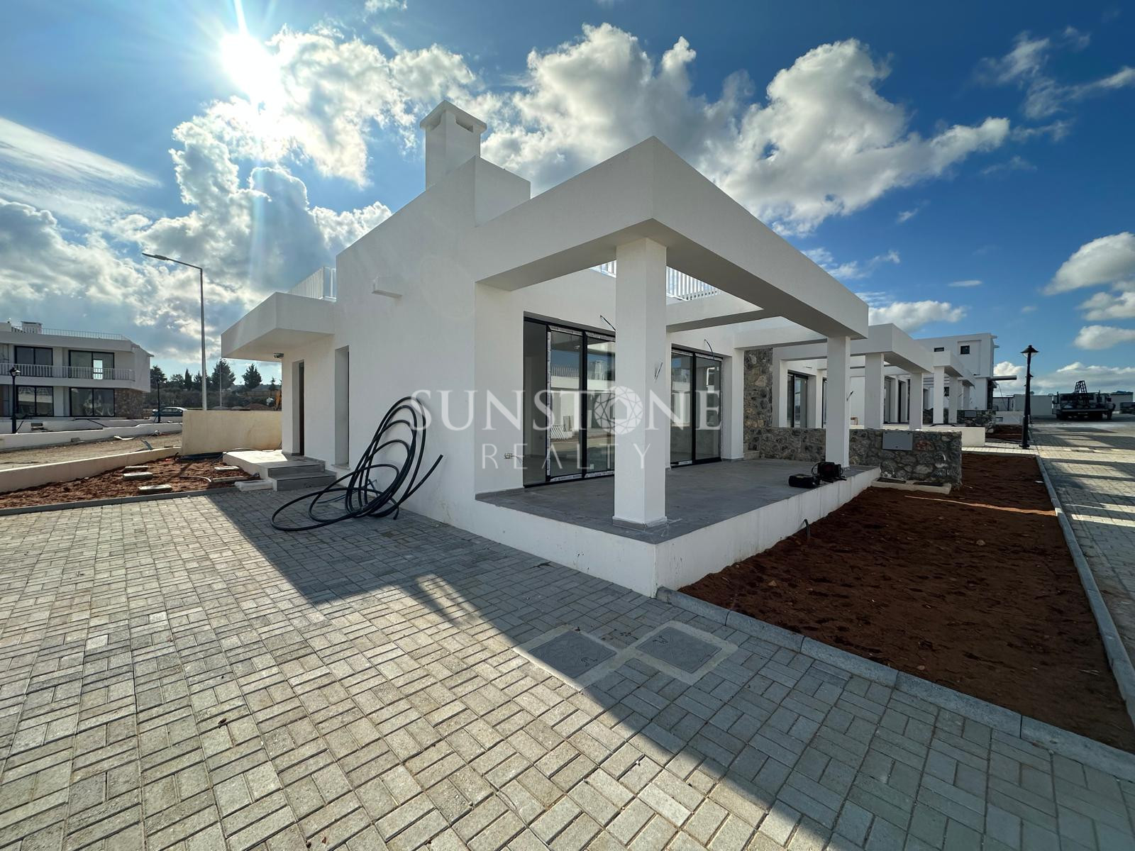Yeni Erenköy Iskele: Turnkey New Project For A Summer-Ready Life! 2+1 Villa 3